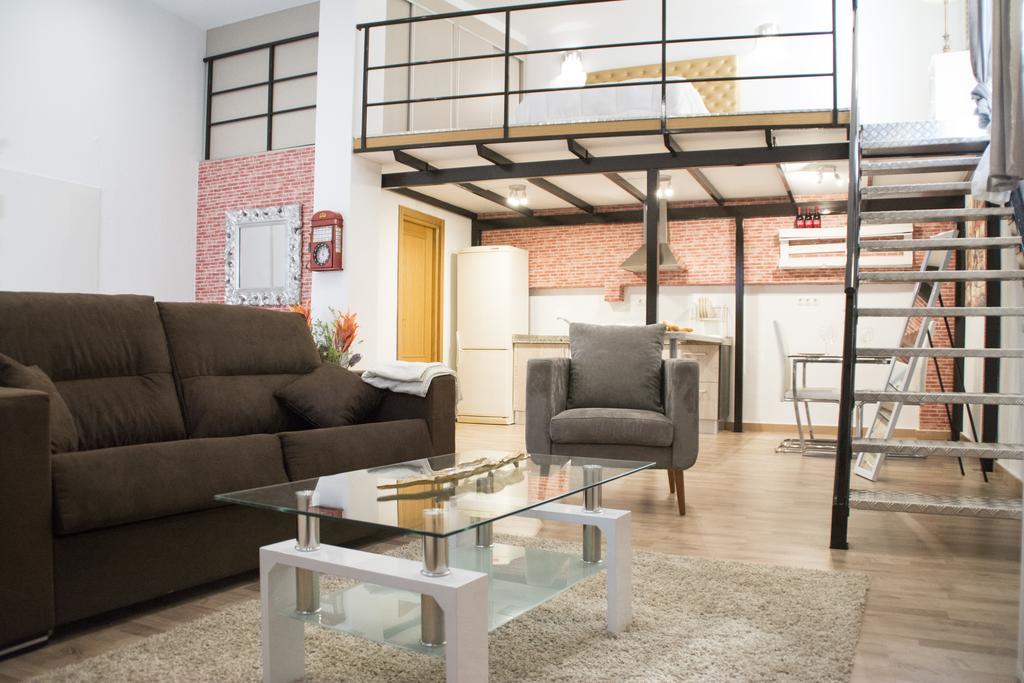 Apartamentos Sevilla Palace Экстерьер фото