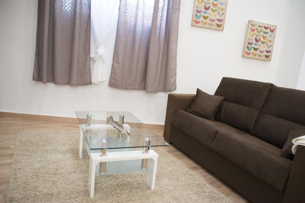 Apartamentos Sevilla Palace Экстерьер фото