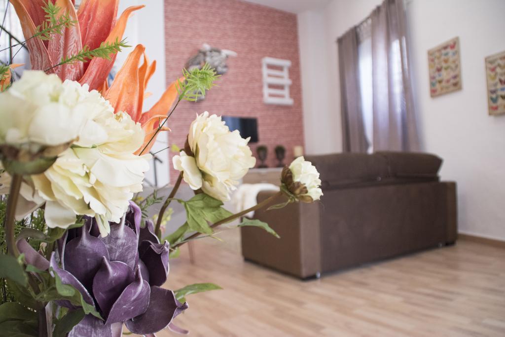 Apartamentos Sevilla Palace Экстерьер фото