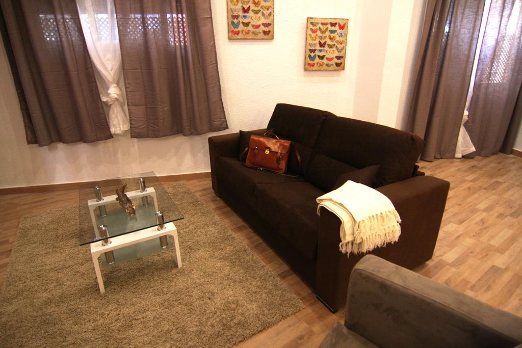 Apartamentos Sevilla Palace Экстерьер фото