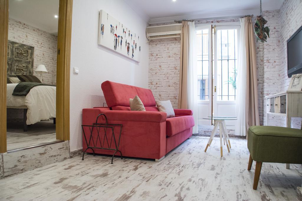 Apartamentos Sevilla Palace Экстерьер фото